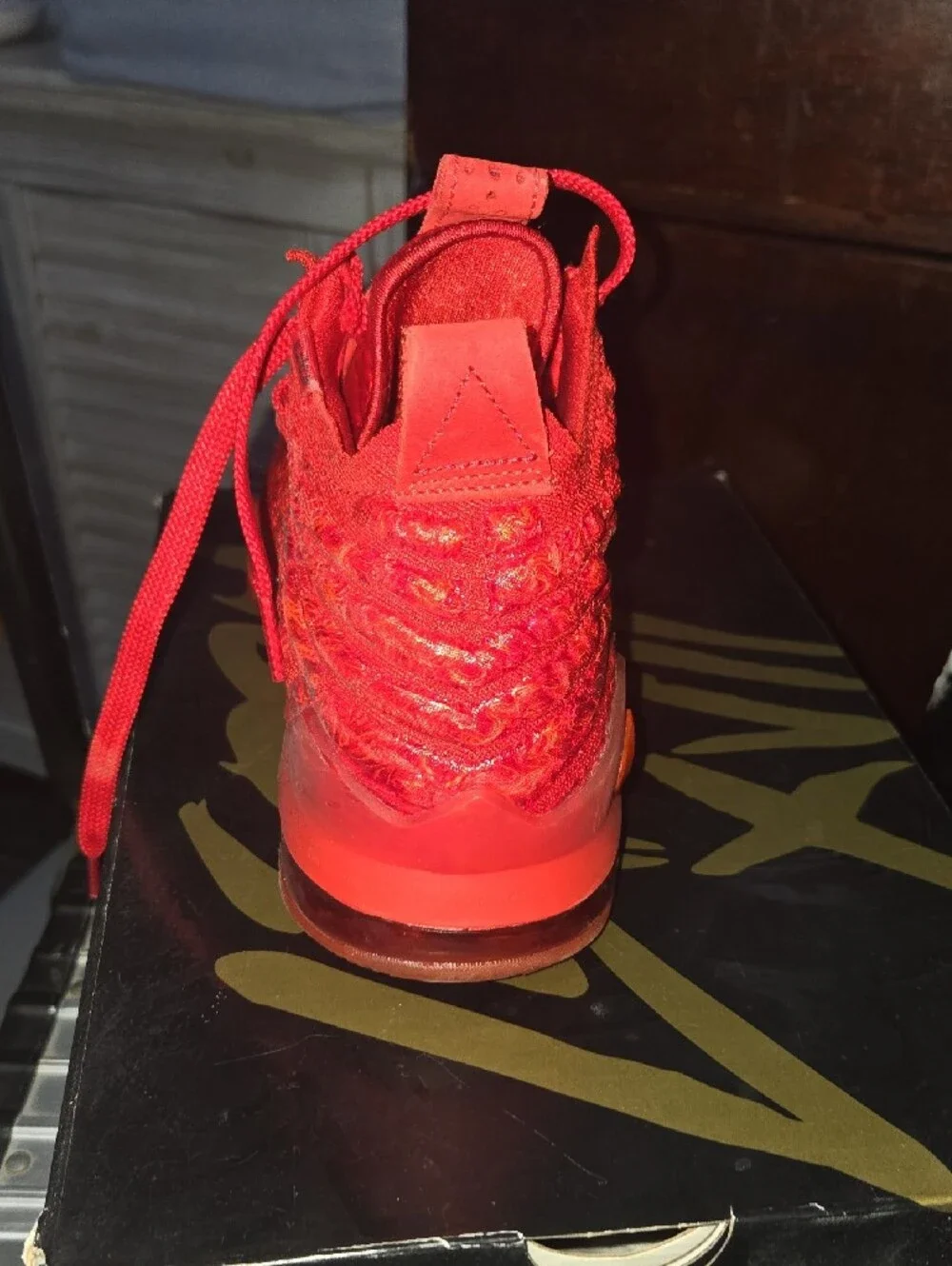 Nike Red Knit LJ-17 Low-Top Sneaker